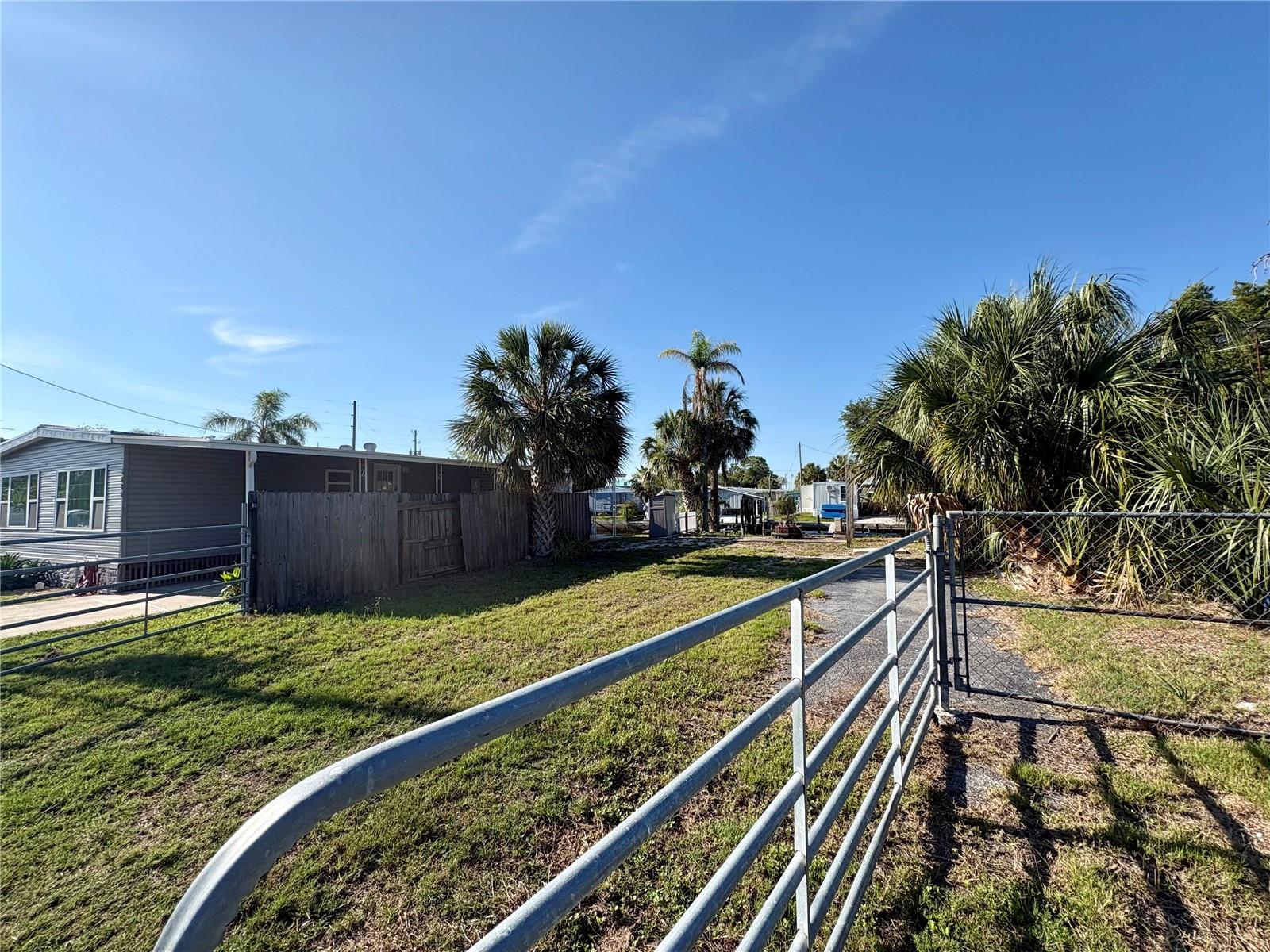 6832 ALBATROSS LN, HUDSON, FL — photo 10