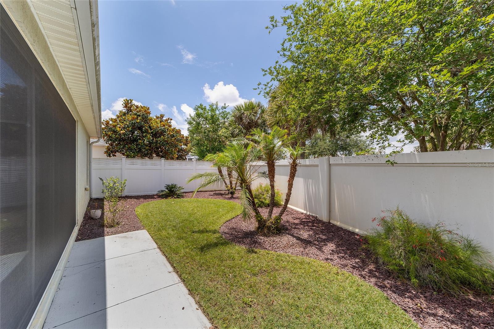 2426 SAFFRON LN, THE VILLAGES, FL — photo 28
