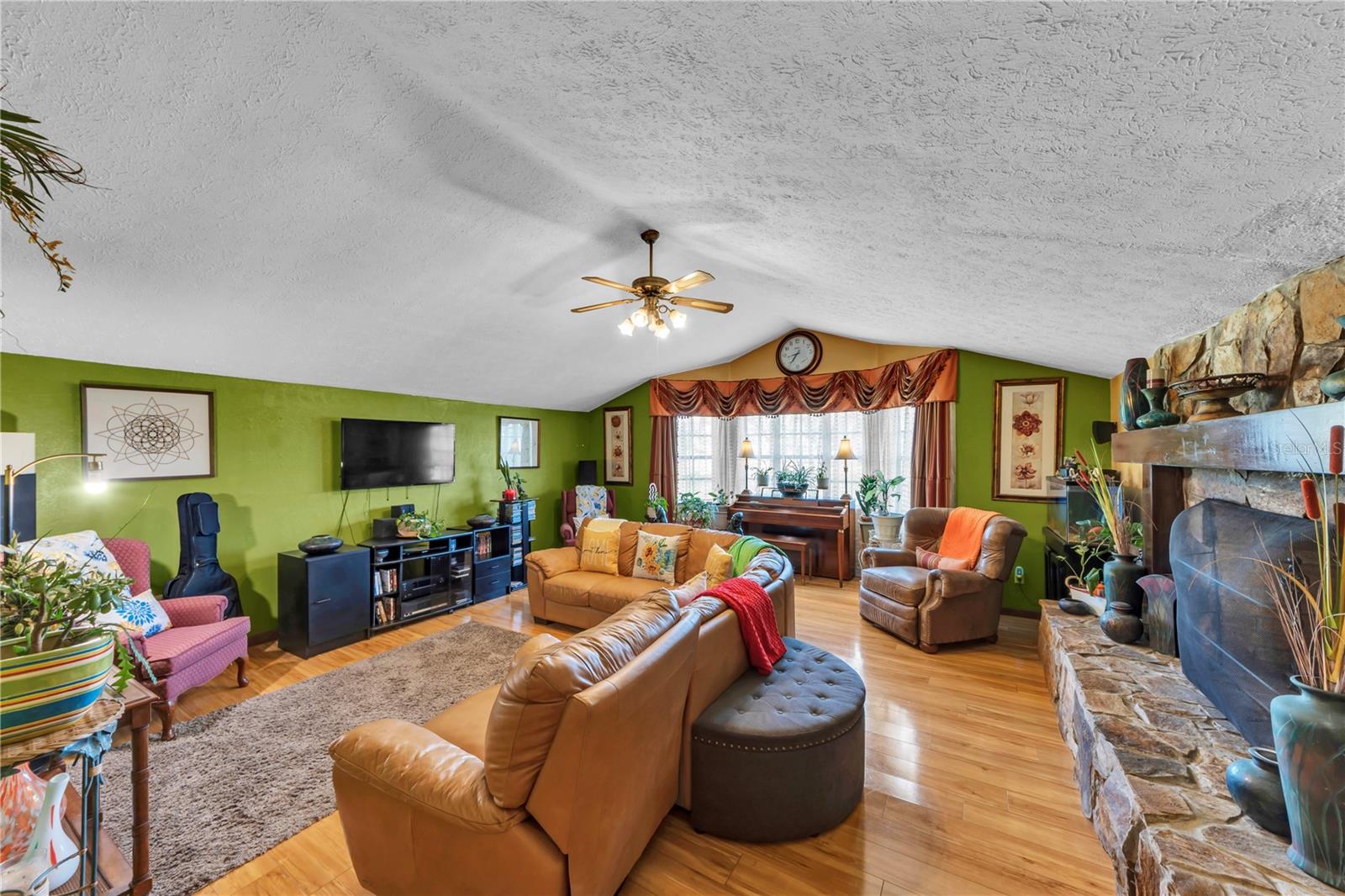 13610 ACKER RD, DOVER, FL — photo 36