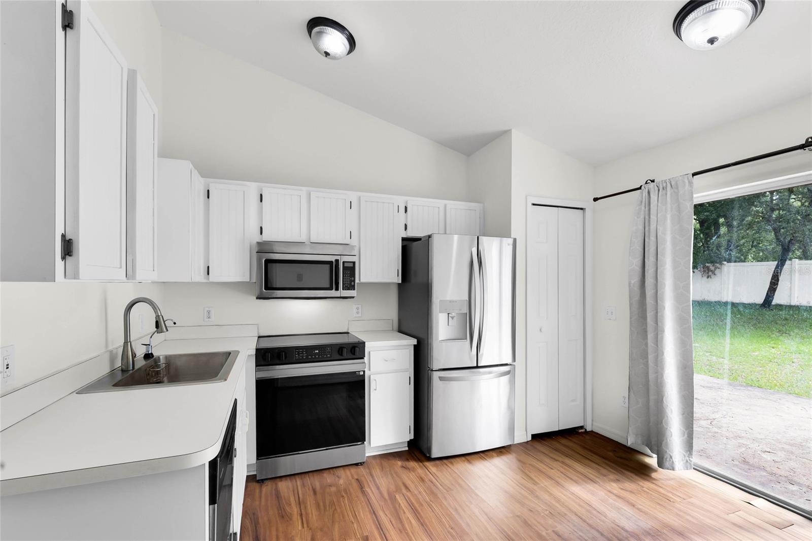 40206 PALM ST, LADY LAKE, FL — photo 13