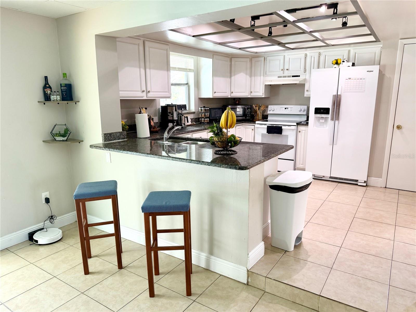 143 VALLEY CIR, BRANDON, FL — photo 10