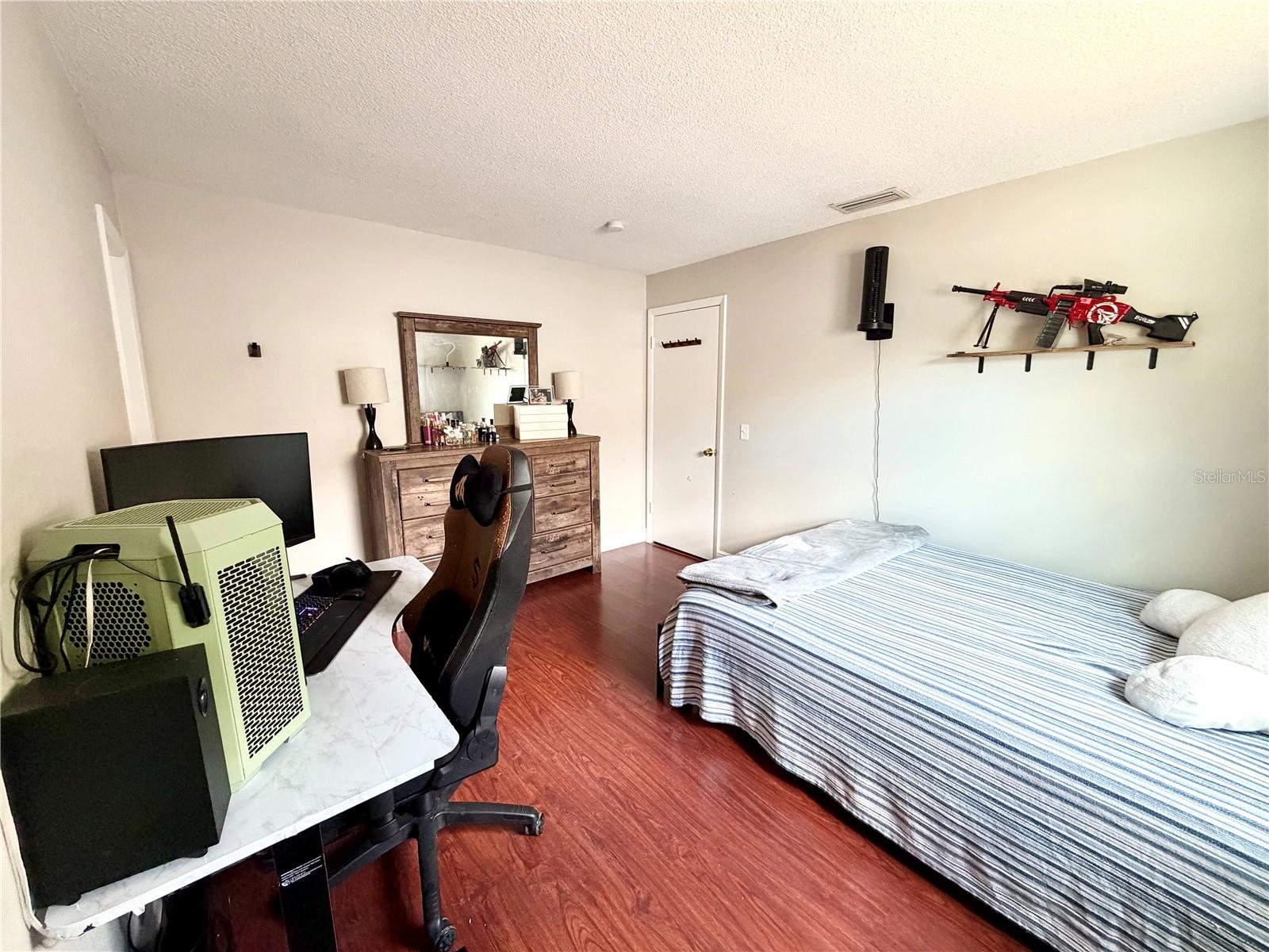 143 VALLEY CIR, BRANDON, FL — photo 19