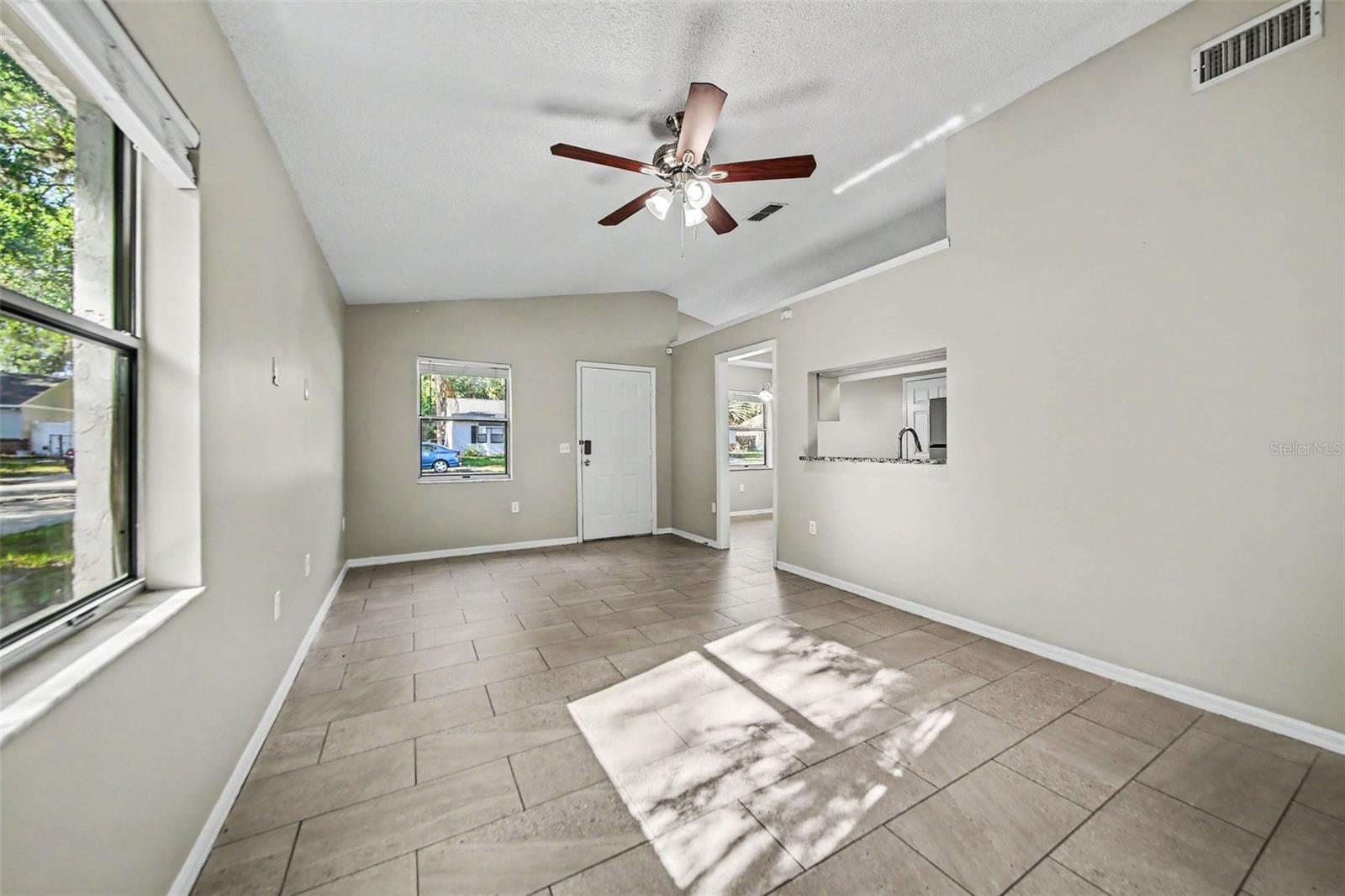 2710 LORRAINE DR, LEESBURG, FL — photo 6