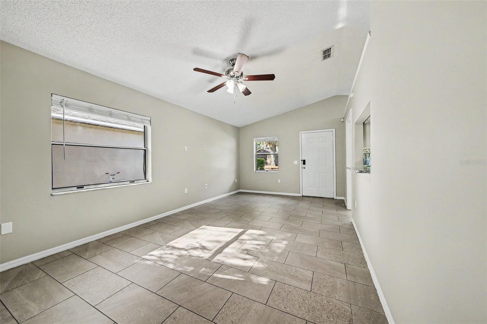2710 LORRAINE DR, LEESBURG, FL — photo 9