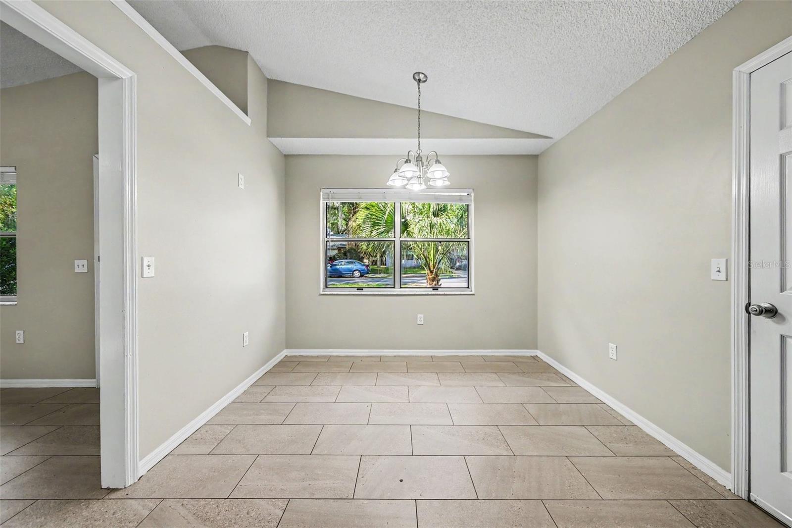 2710 LORRAINE DR, LEESBURG, FL — photo 18