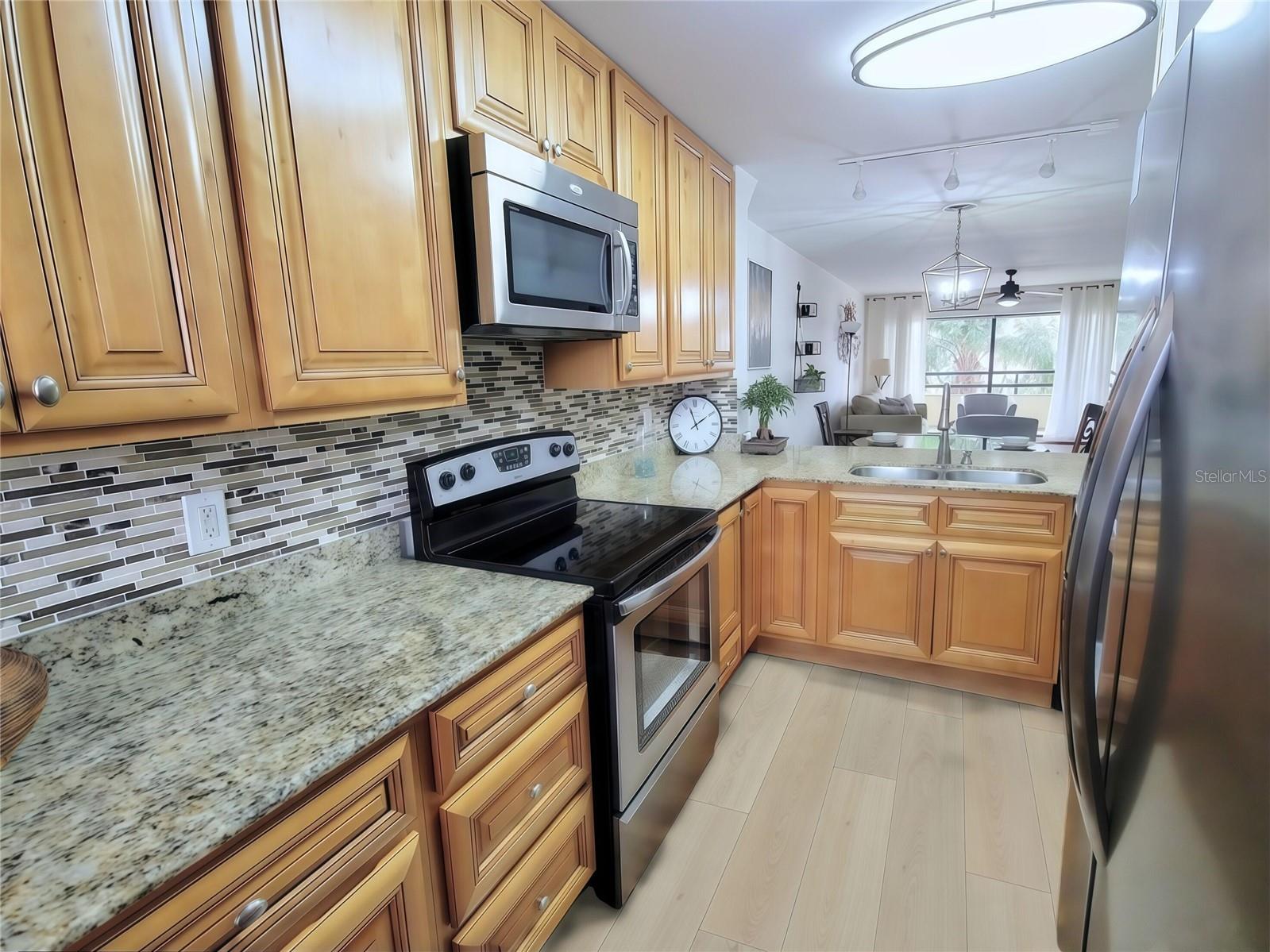 106 1ST ST E #215, ST PETERSBURG, FL — photo 22