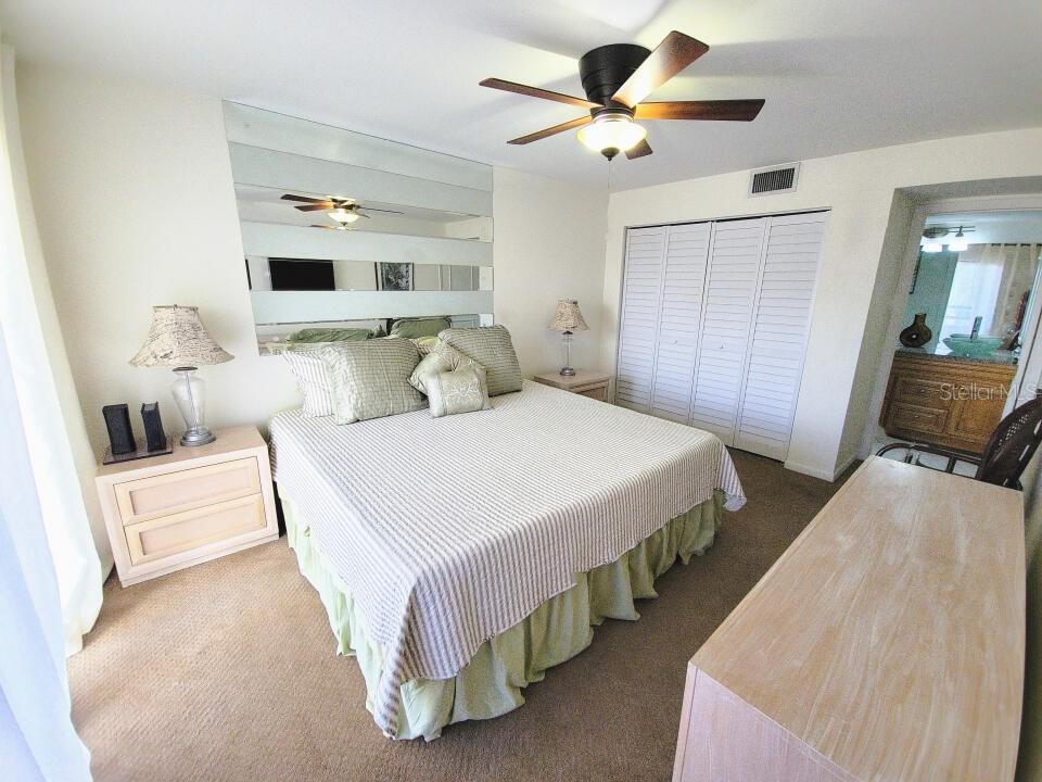 106 1ST ST E #215, ST PETERSBURG, FL — photo 32