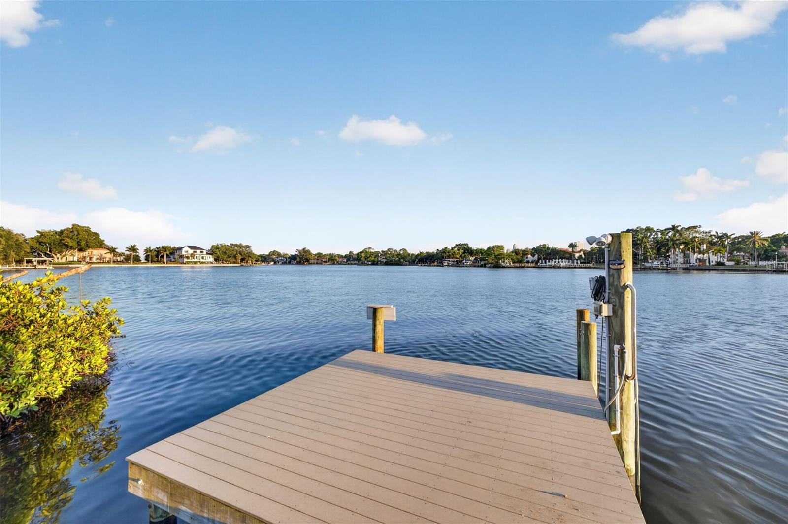 1026 MONTEREY BLVD NE, ST PETERSBURG, FL — photo 6