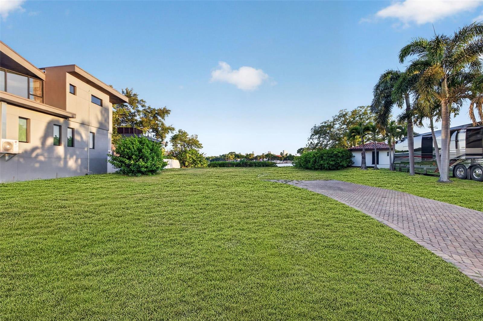 1026 MONTEREY BLVD NE, ST PETERSBURG, FL — photo 12