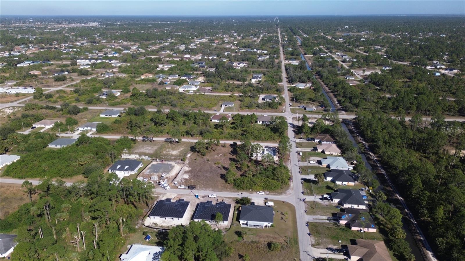 880 GULF LN, LEHIGH ACRES, FL — photo 7