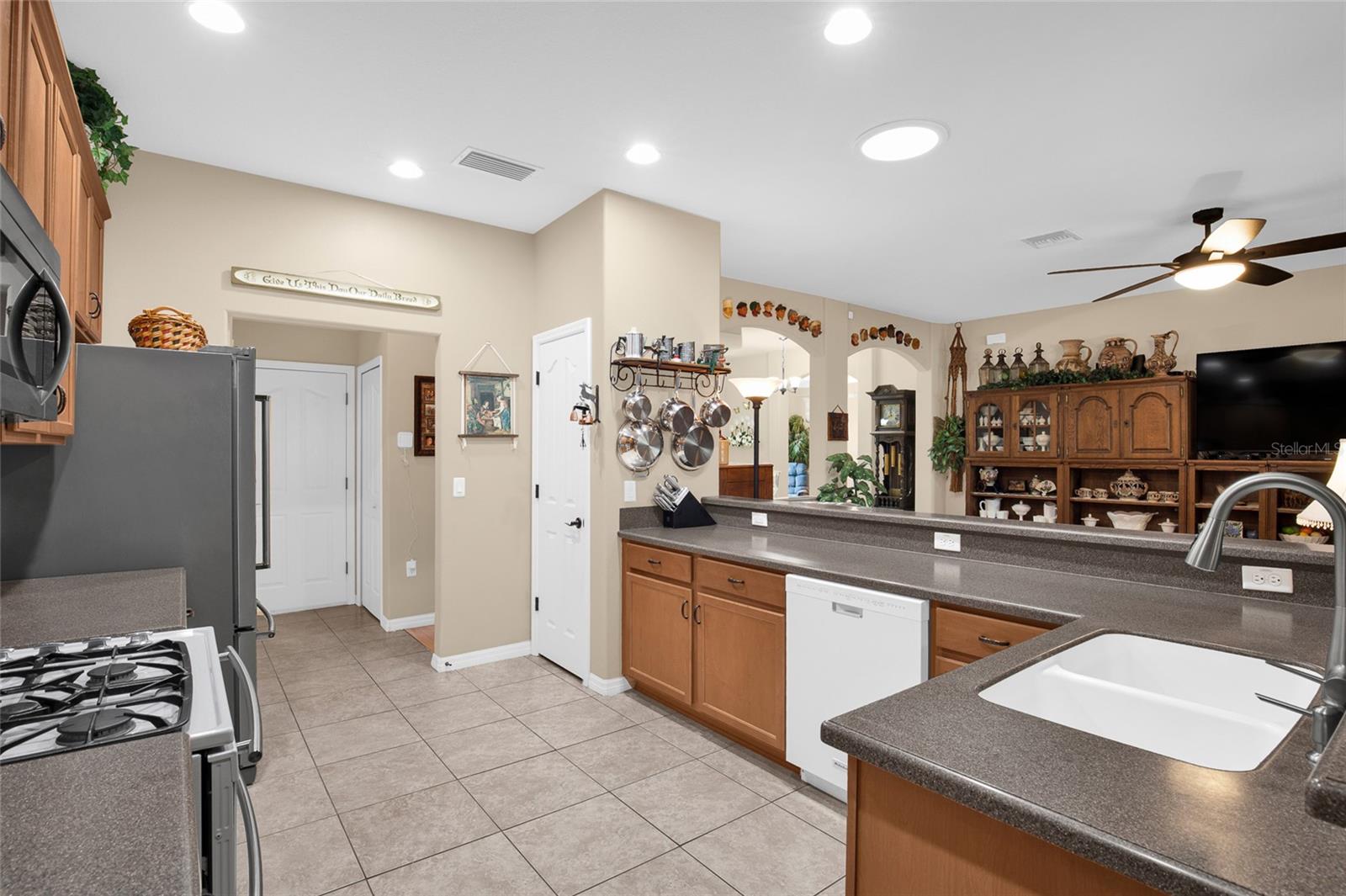 16411 SW 14TH AVENUE RD, OCALA, FL — photo 28