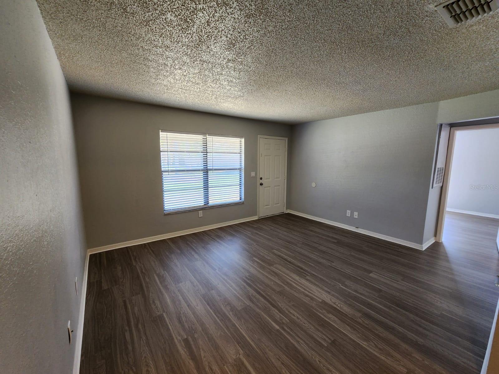 9530 LYNN LN #B, SEMINOLE, FL — photo 2