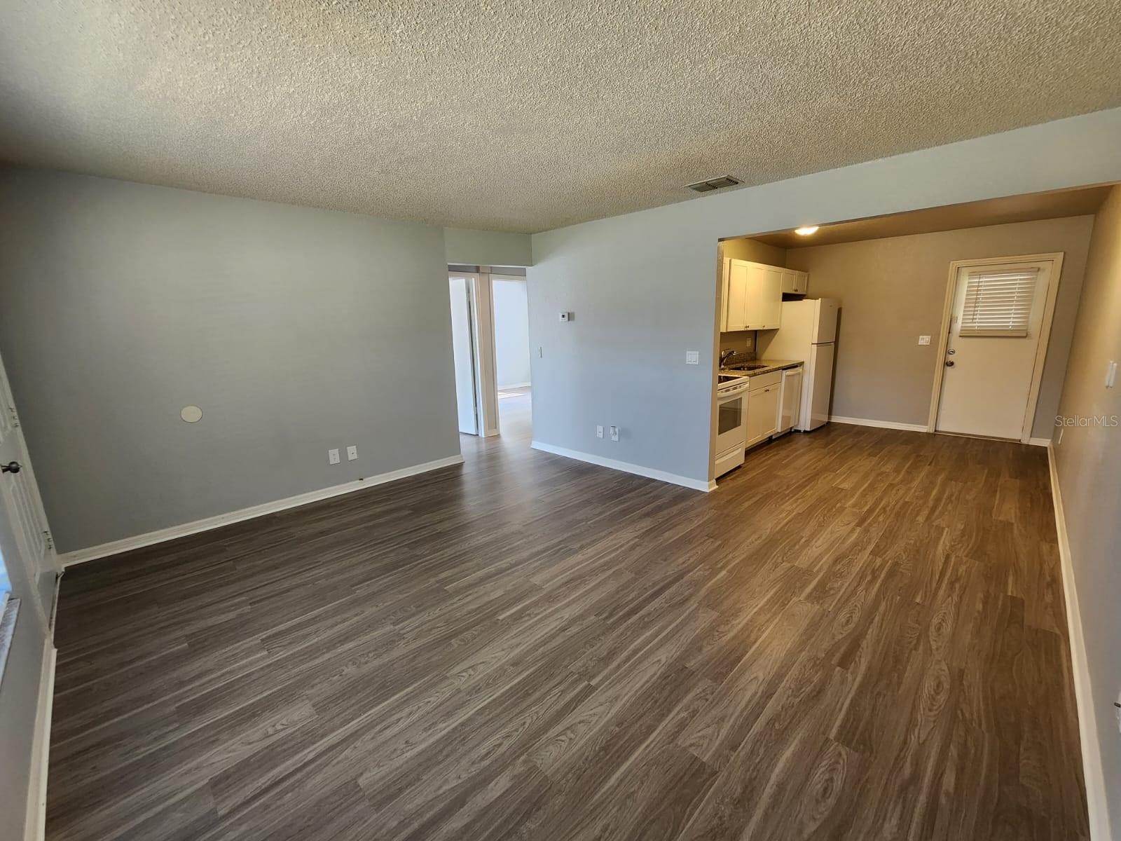 9530 LYNN LN #B, SEMINOLE, FL — photo 3