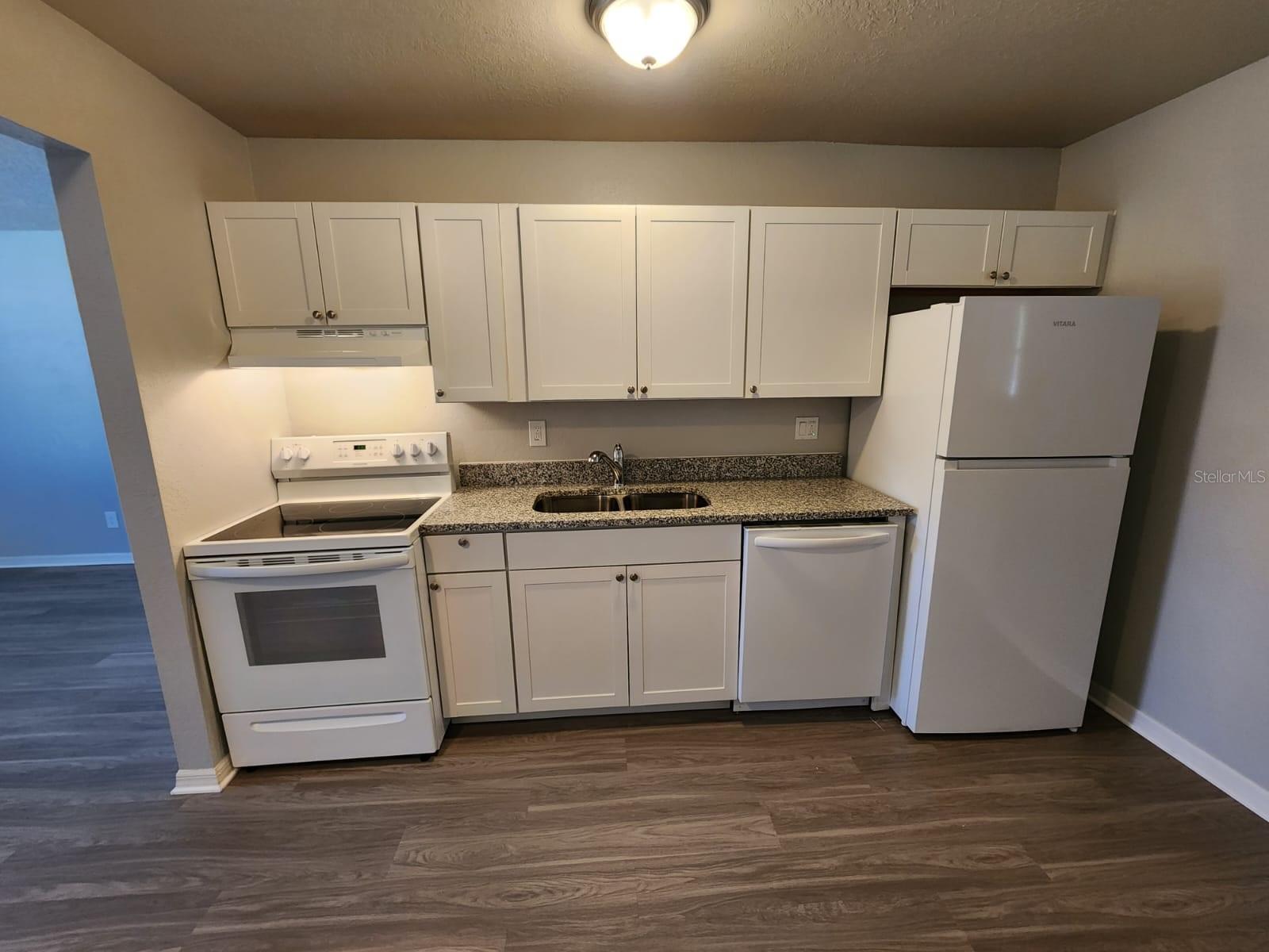9530 LYNN LN #B, SEMINOLE, FL — photo 4