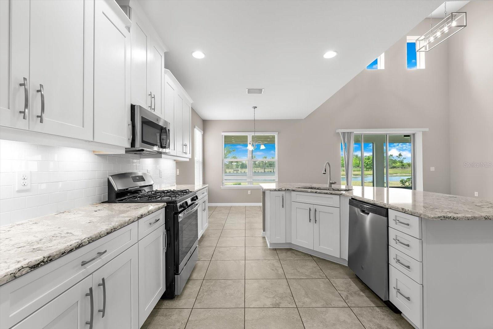 5633 MAIDENSTONE WAY, PALMETTO, FL — photo 16