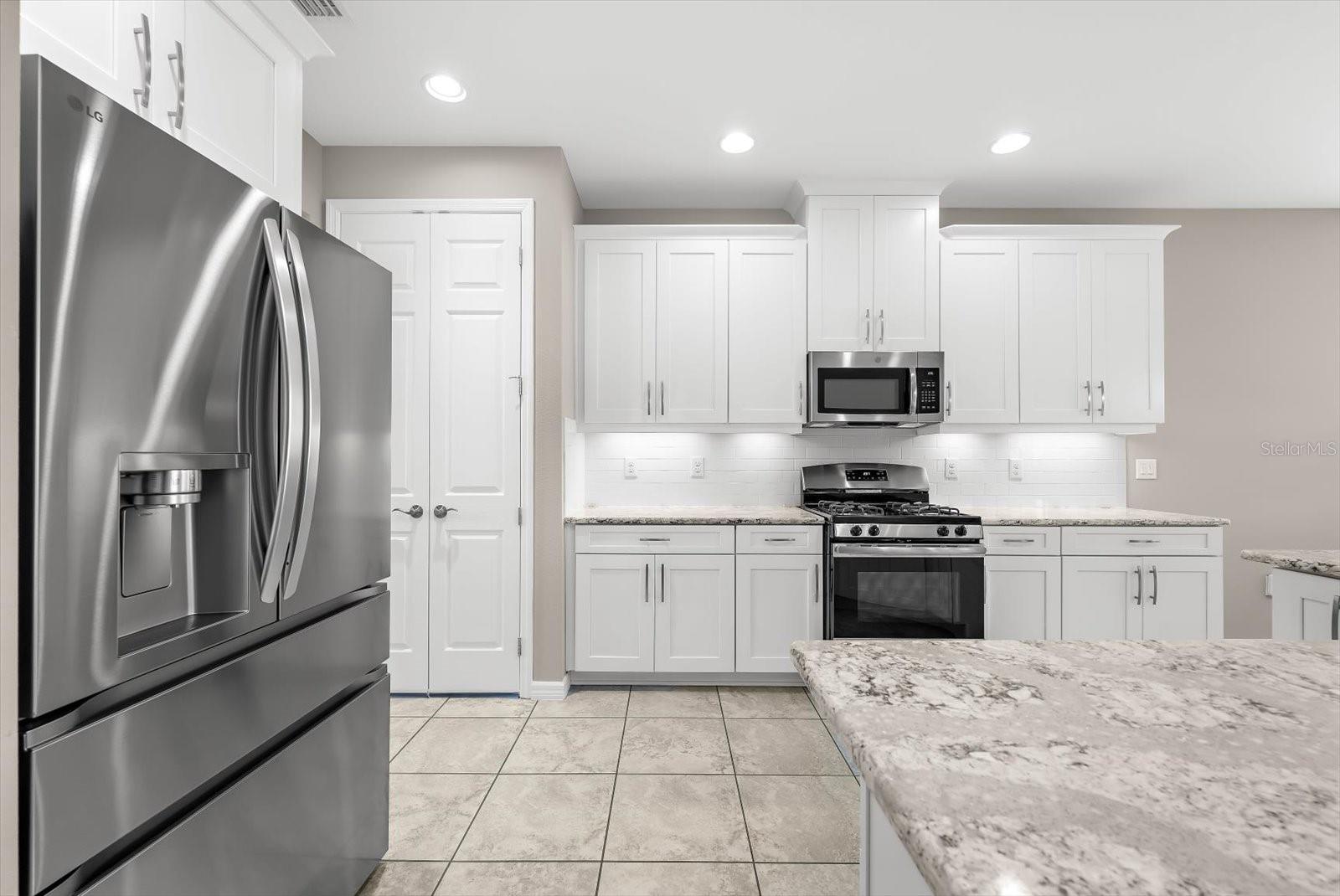 5633 MAIDENSTONE WAY, PALMETTO, FL — photo 17