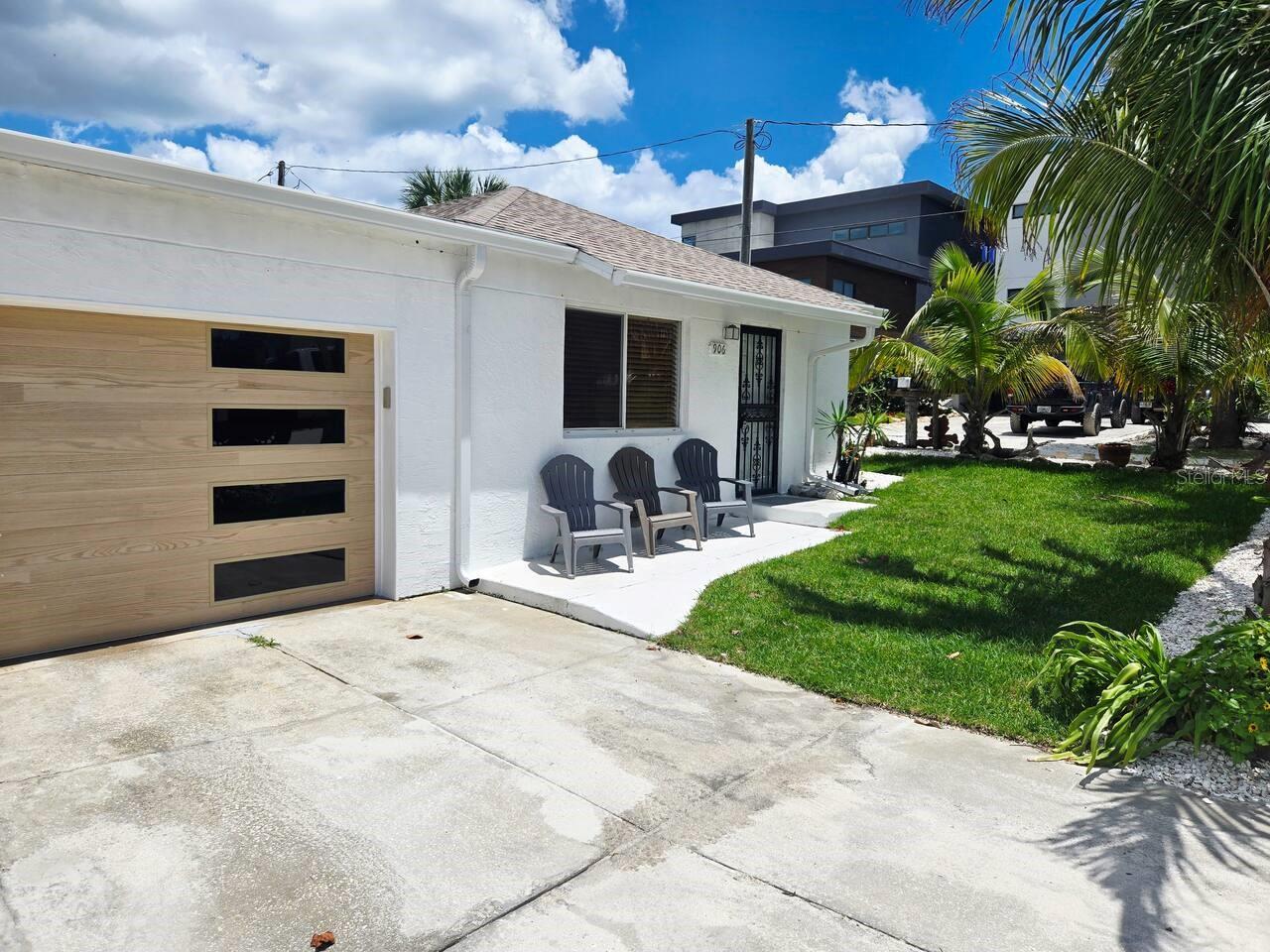 906 E 11TH AVE, NEW SMYRNA BEACH, FL — photo 2