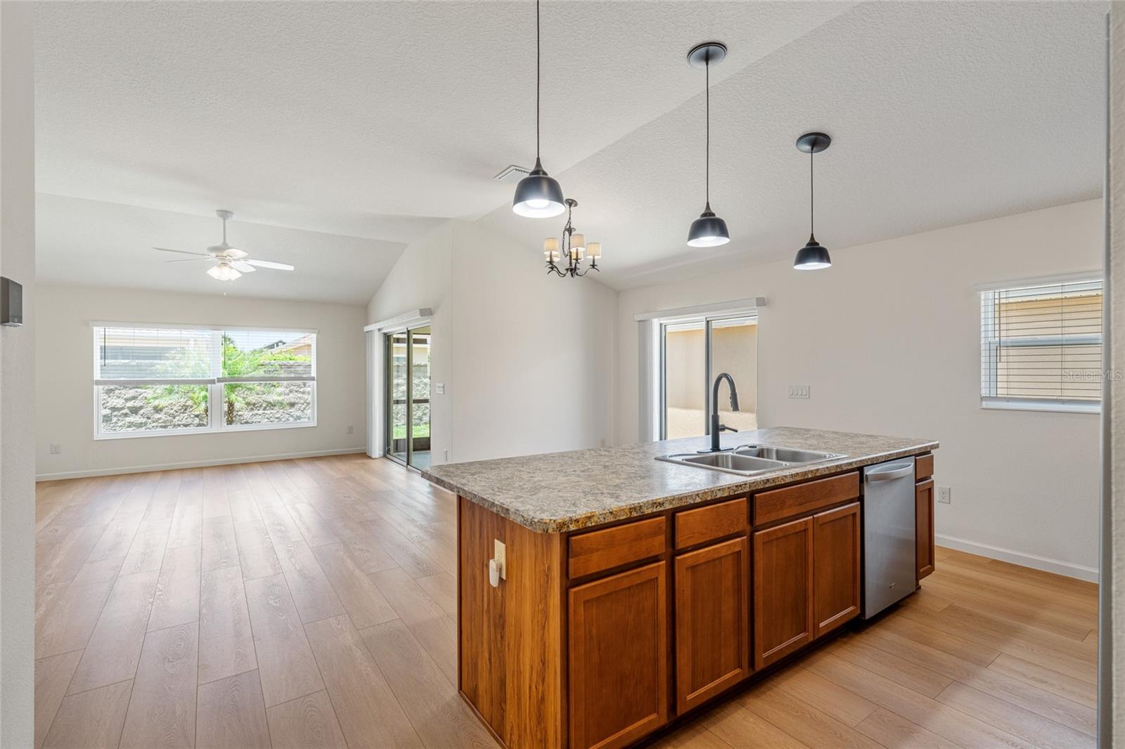 2255 PATRICIA PL, THE VILLAGES, FL — photo 15