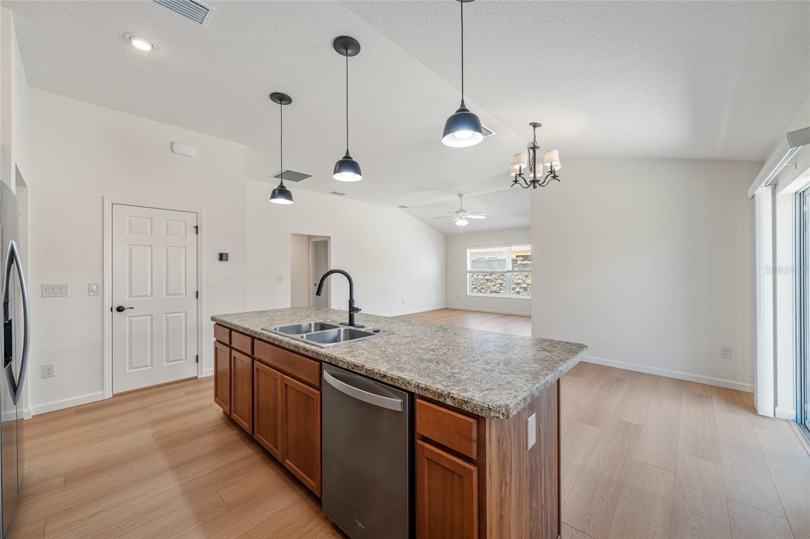 2255 PATRICIA PL, THE VILLAGES, FL — photo 18