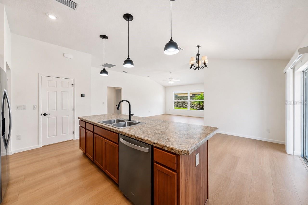 2255 PATRICIA PL, THE VILLAGES, FL — photo 57