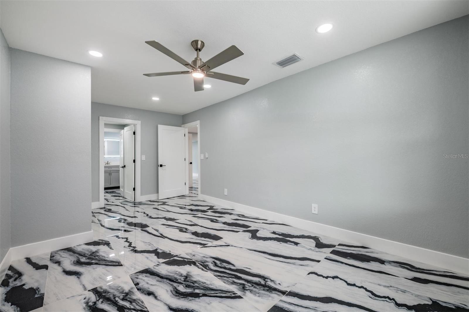 134 EMERALD LN, LARGO, FL — photo 19