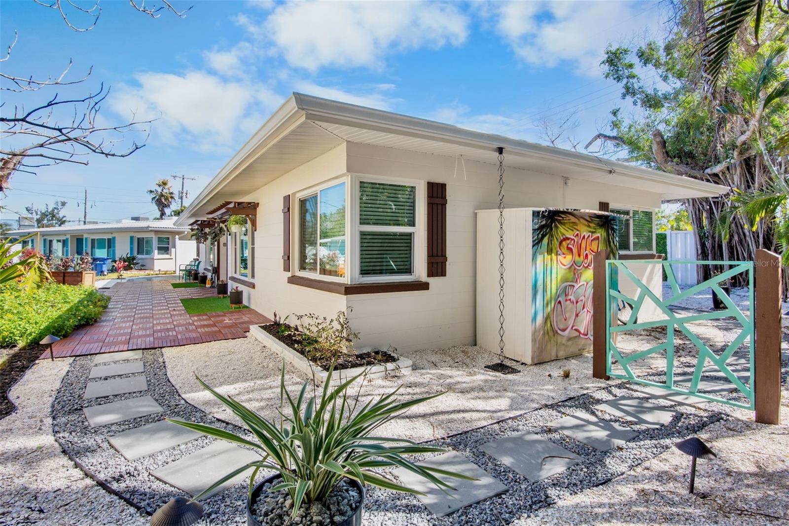 1138 SUN N SEA DR, SARASOTA, FL — photo 4