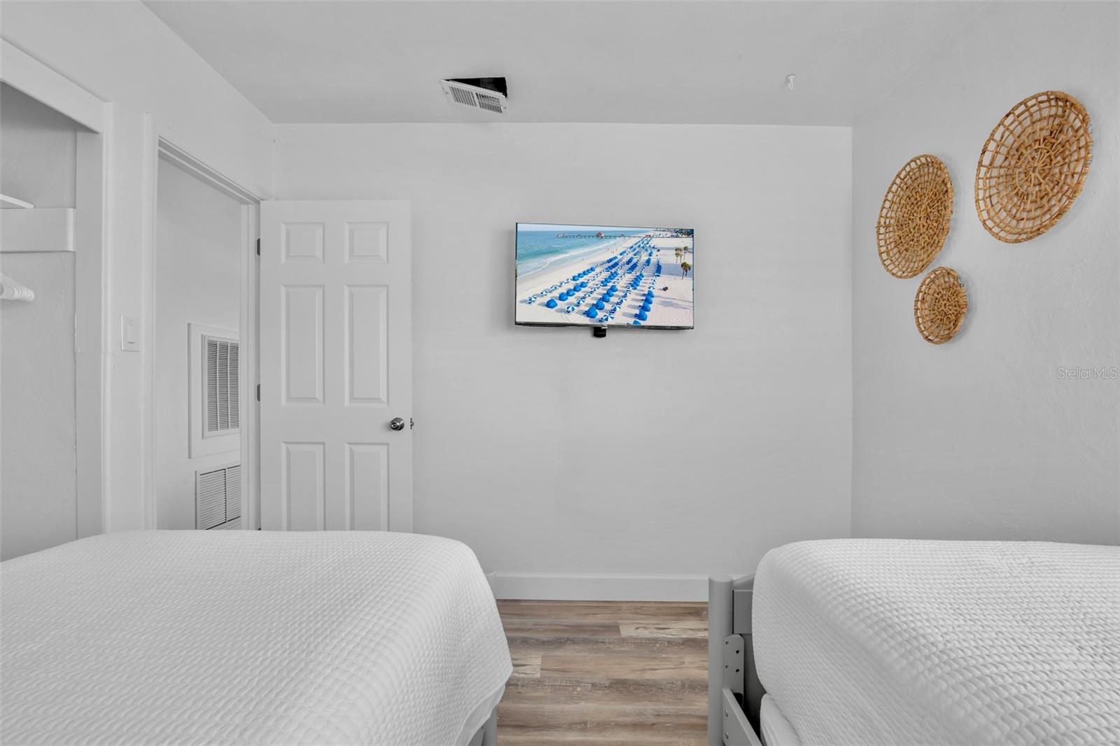 1138 SUN N SEA DR, SARASOTA, FL — photo 14