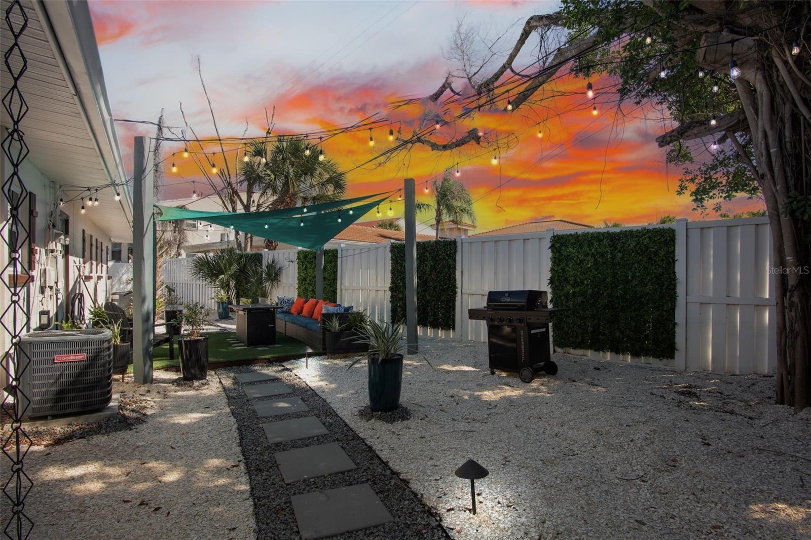 1138 SUN N SEA DR, SARASOTA, FL — photo 33