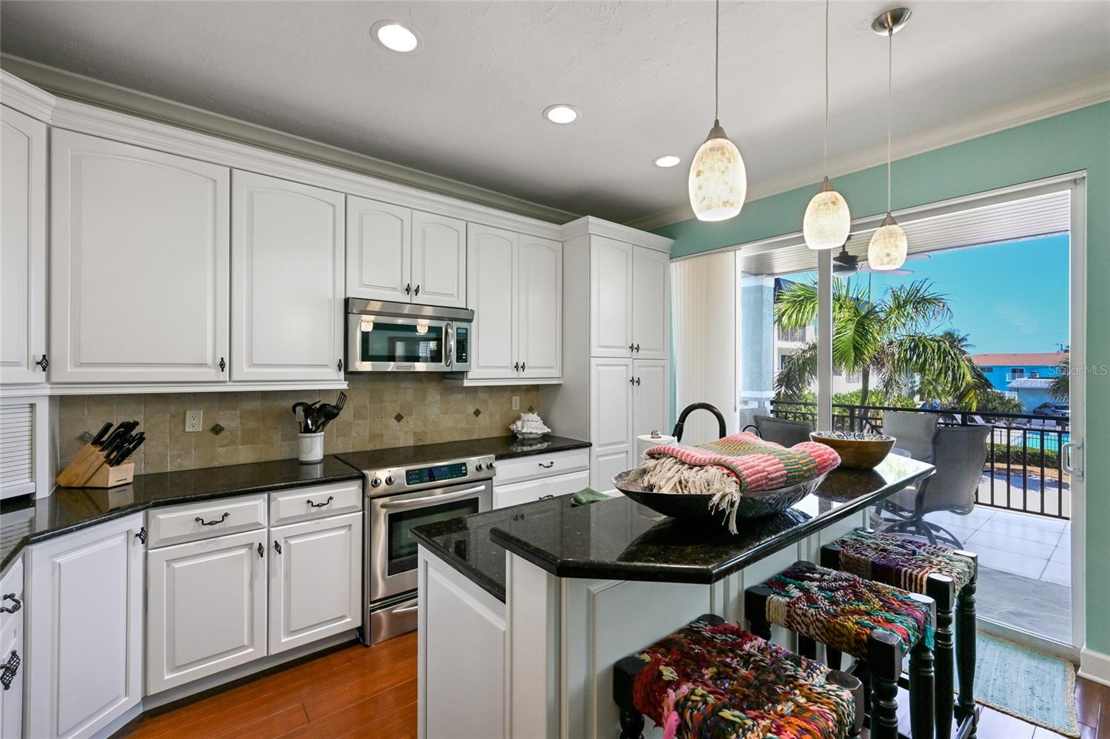 109 6TH ST N #A, BRADENTON BEACH, FL — photo 10