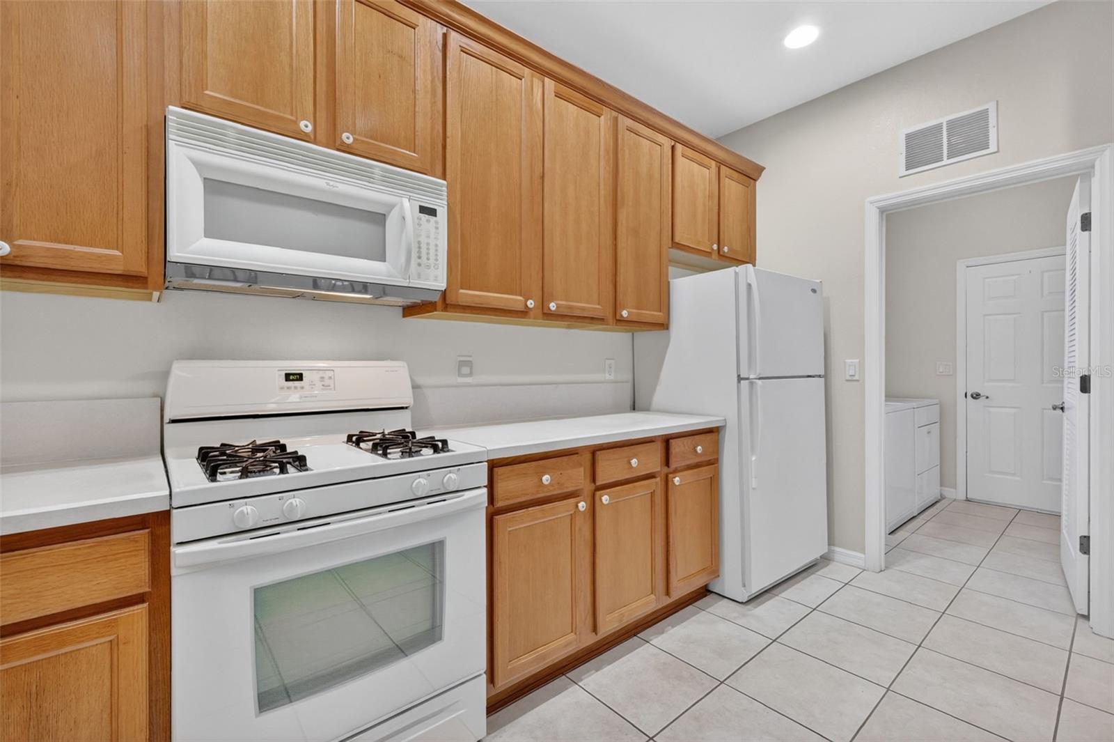 20634 QUEEN ALEXANDRA DR, LEESBURG, FL — photo 42