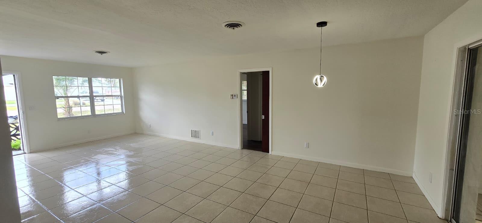 345 S VENICE BLVD, VENICE, FL — photo 4