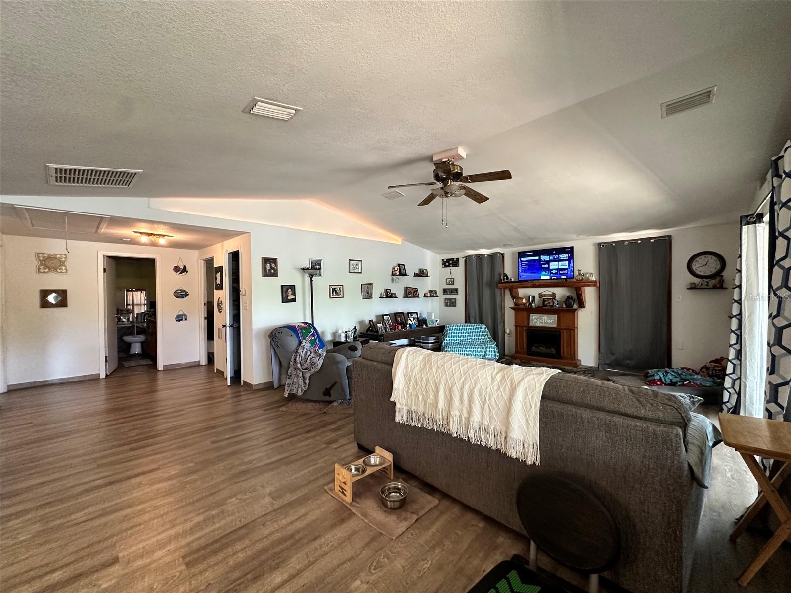 3019 NE 709TH AVE, OLD TOWN, FL — photo 4