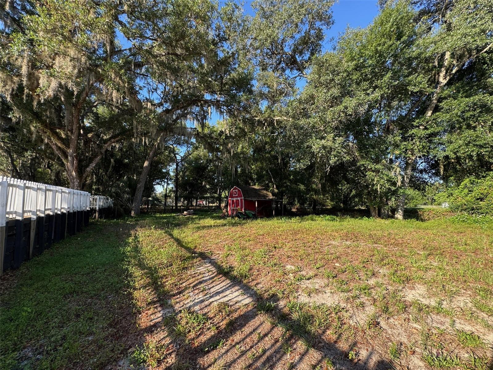 38932 CENTRAL AVE, ZEPHYRHILLS, FL — photo 15