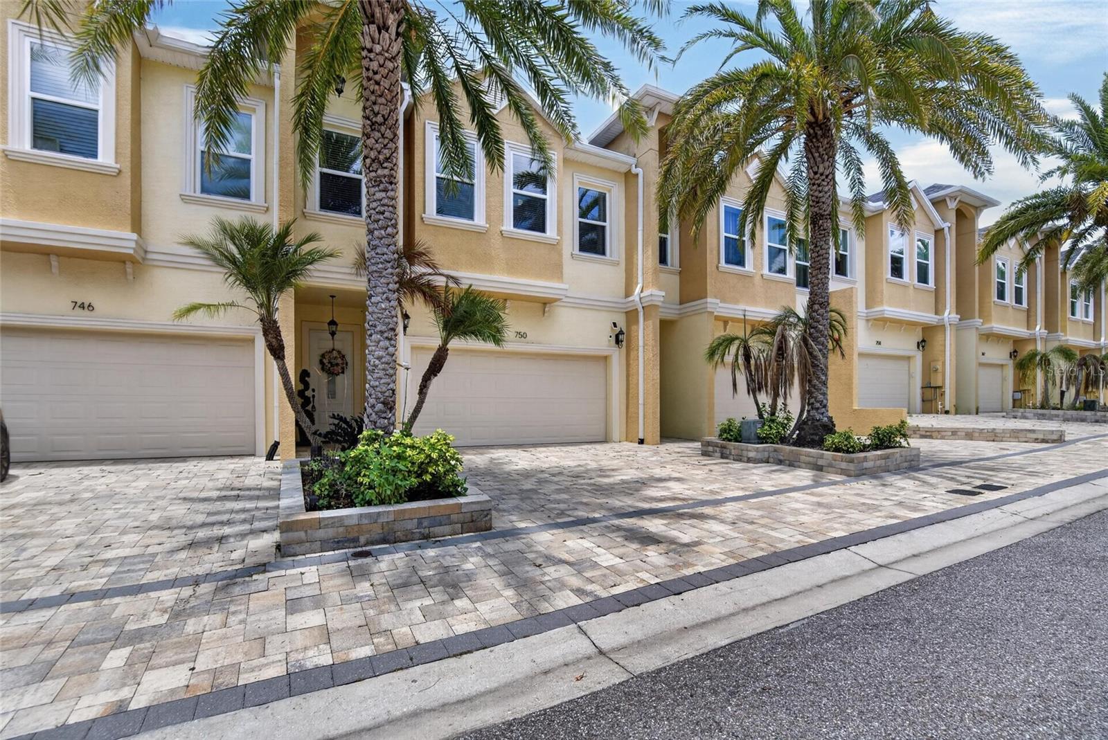 750 GRAND CYPRESS LN, TARPON SPRINGS, FL — photo 2