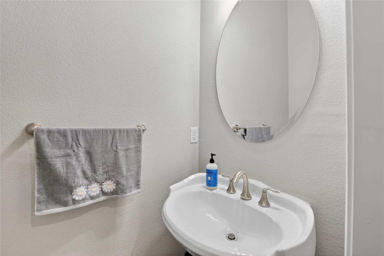 750 GRAND CYPRESS LN, TARPON SPRINGS, FL — photo 43