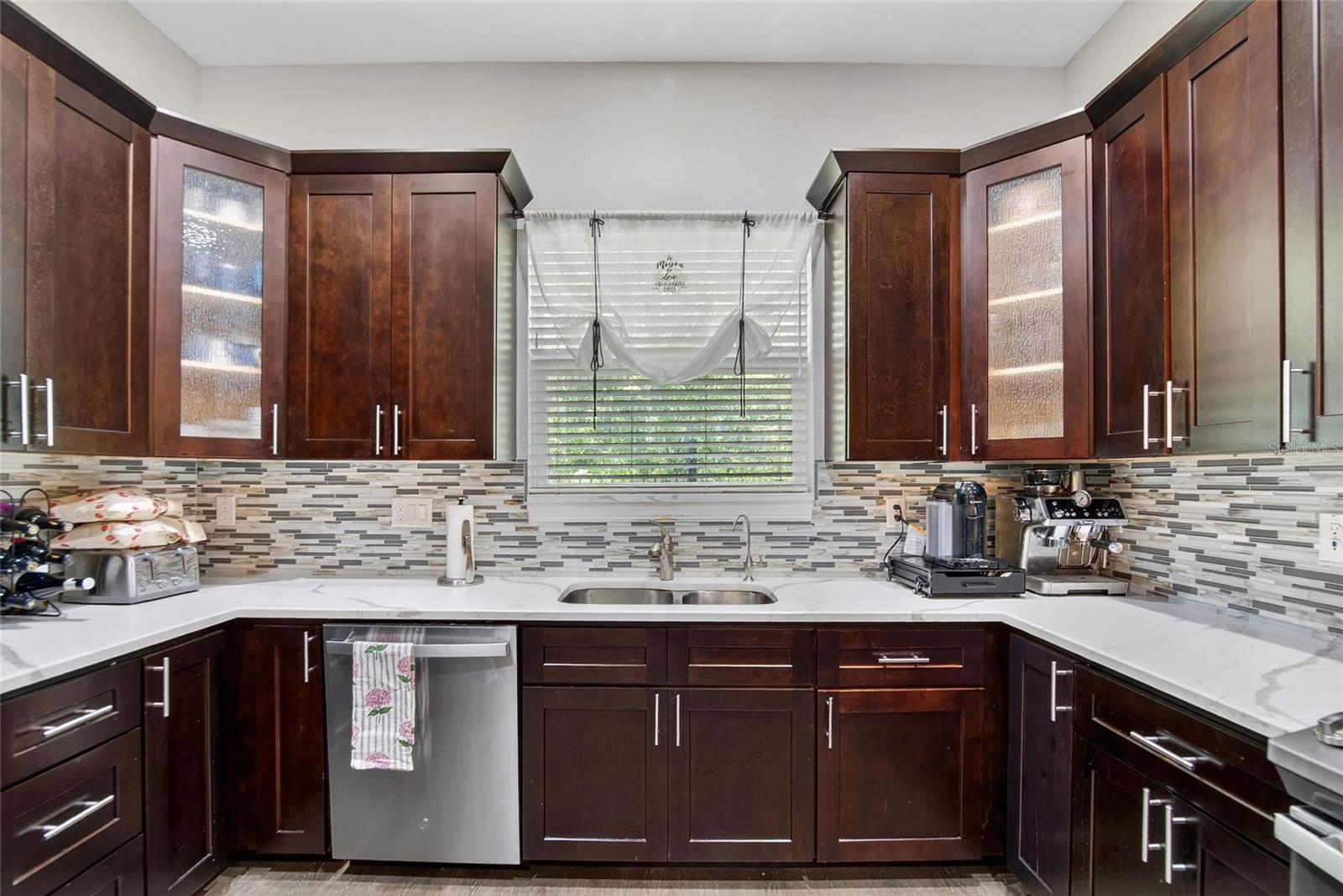 750 GRAND CYPRESS LN, TARPON SPRINGS, FL — photo 55