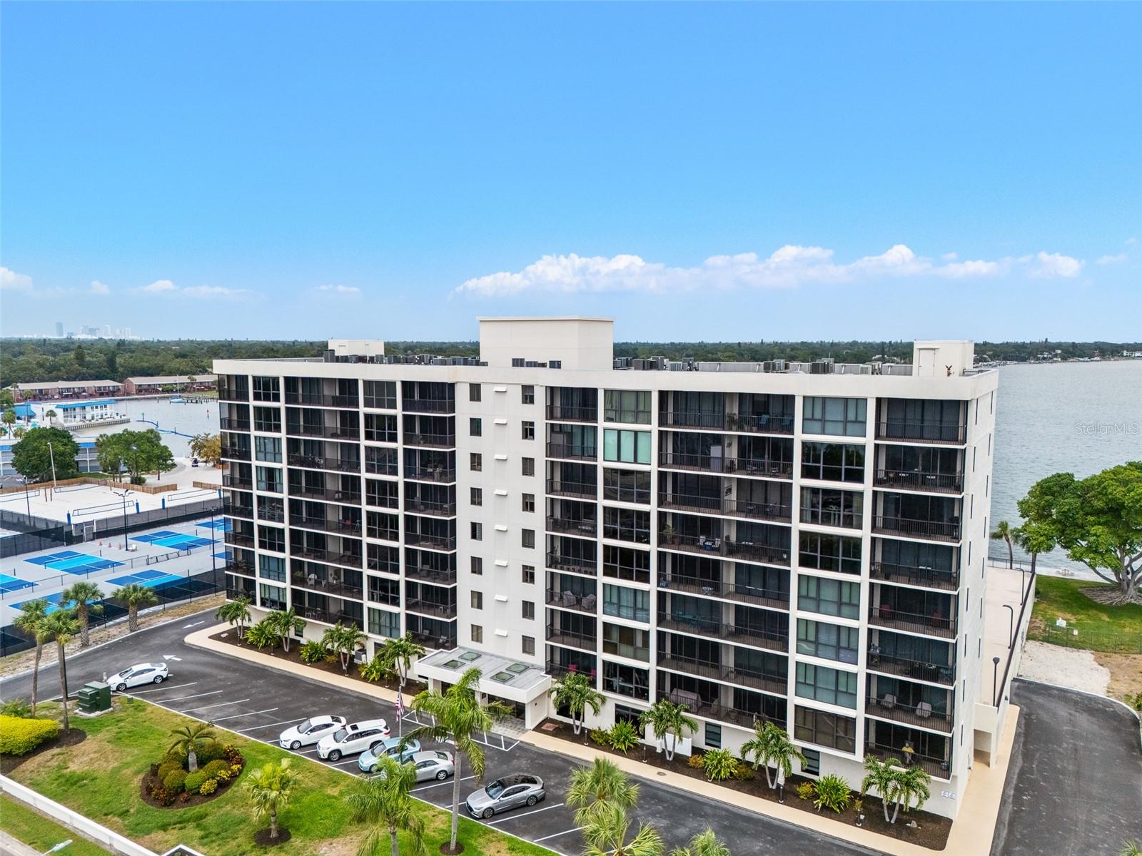 7100 SUNSHINE SKYWAY LN S #701, ST PETERSBURG, FL