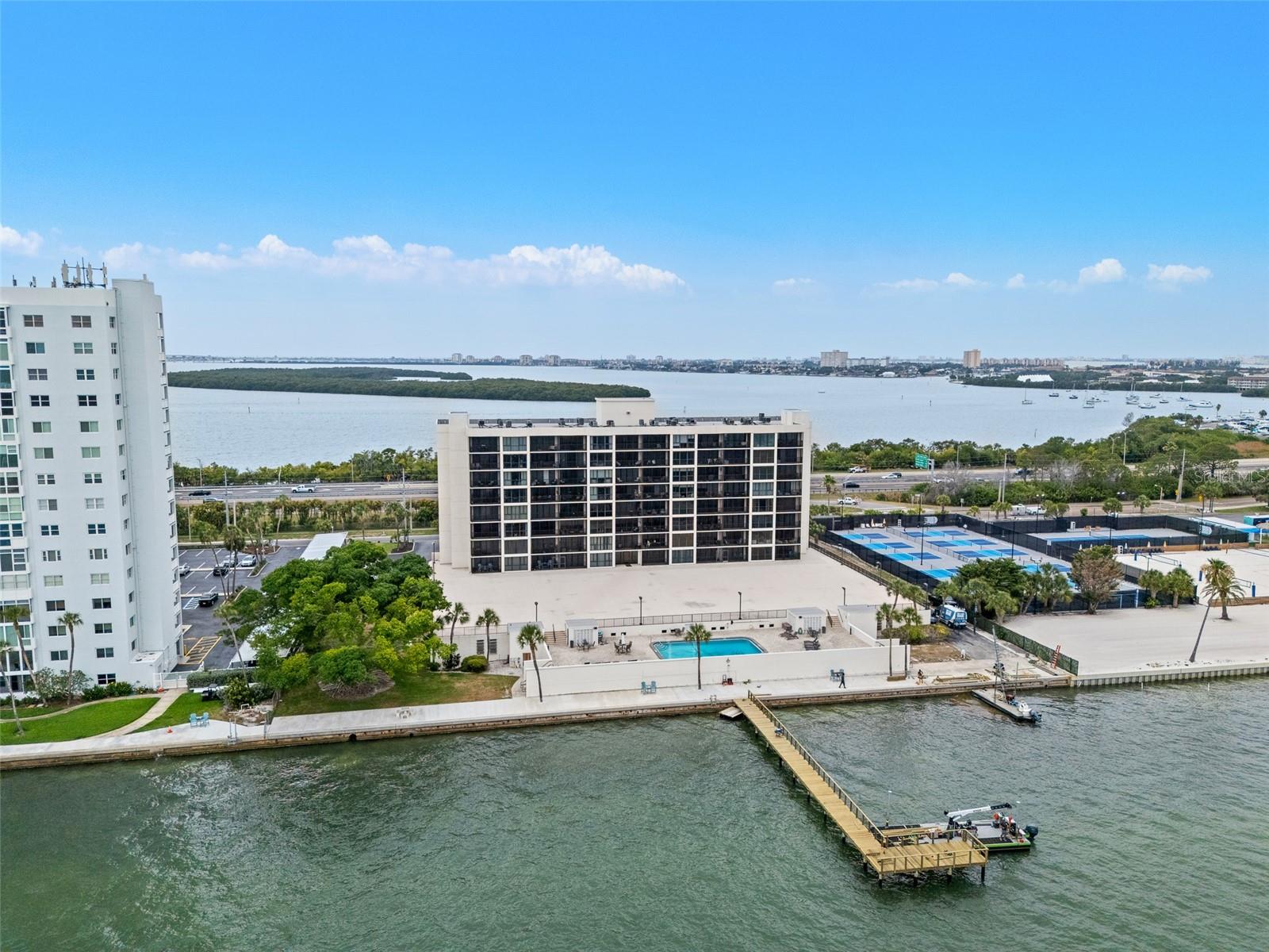 7100 SUNSHINE SKYWAY LN S #701, ST PETERSBURG, FL — photo 2