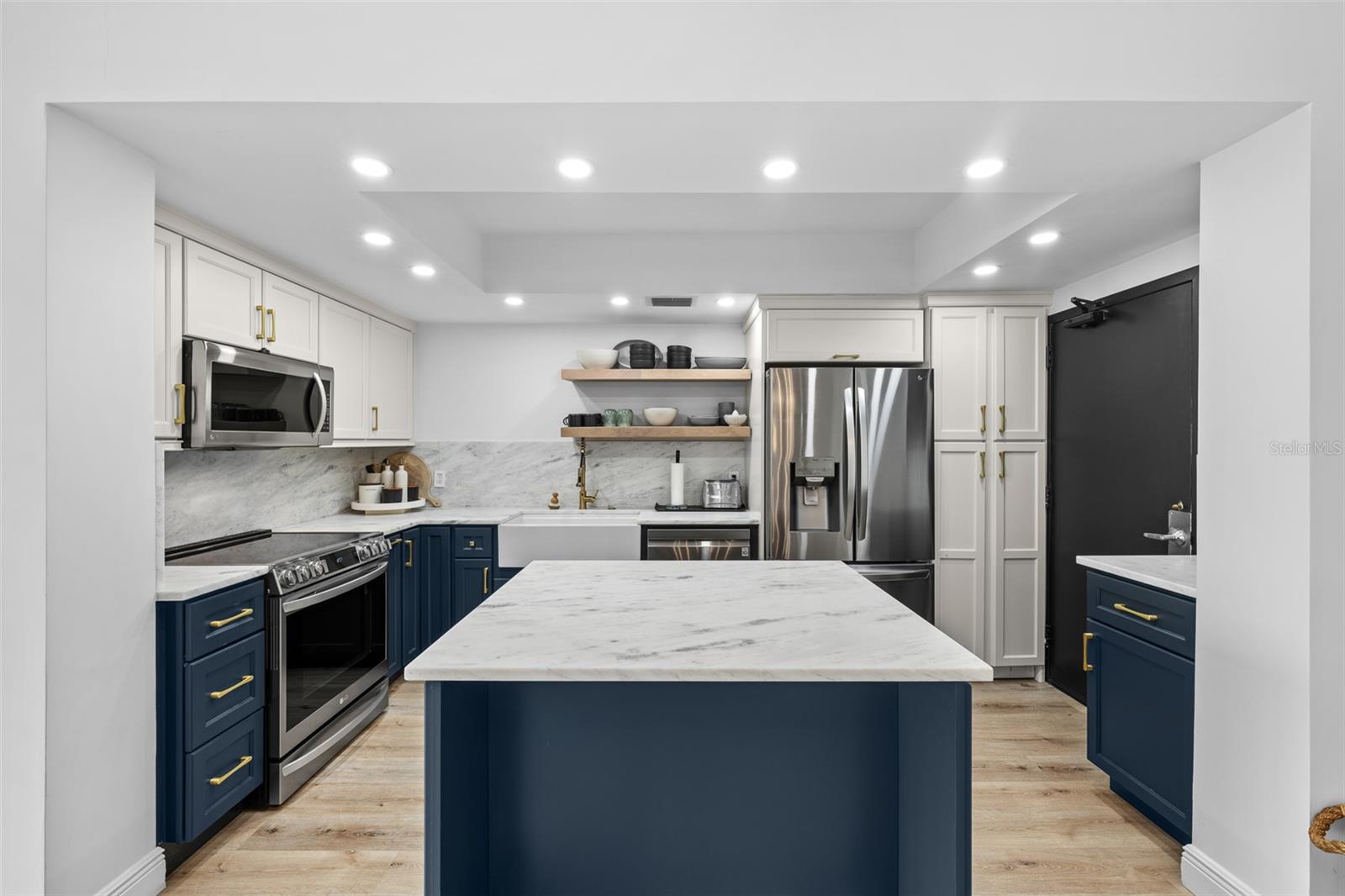 7100 SUNSHINE SKYWAY LN S #701, ST PETERSBURG, FL — photo 15