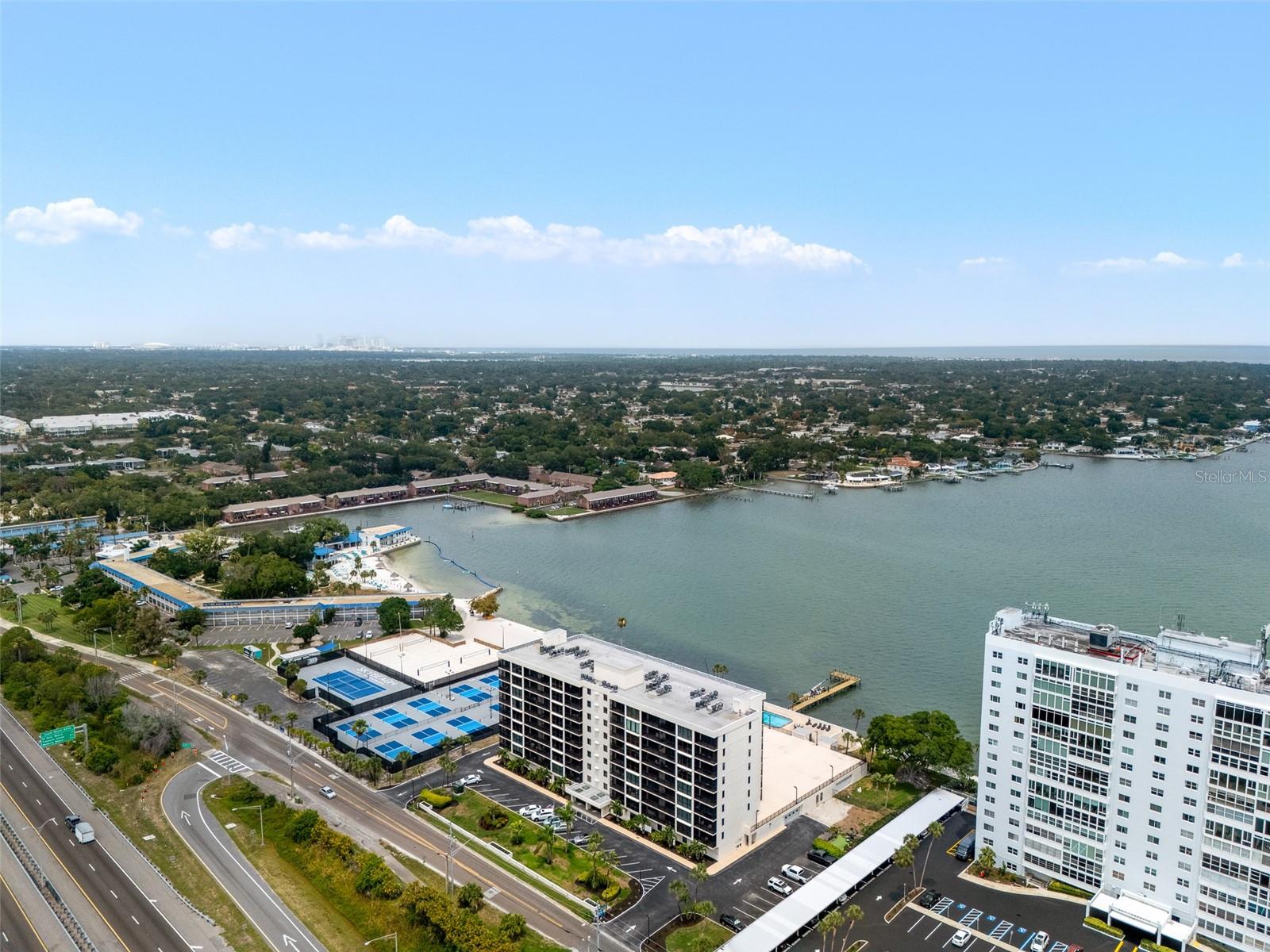 7100 SUNSHINE SKYWAY LN S #701, ST PETERSBURG, FL — photo 63