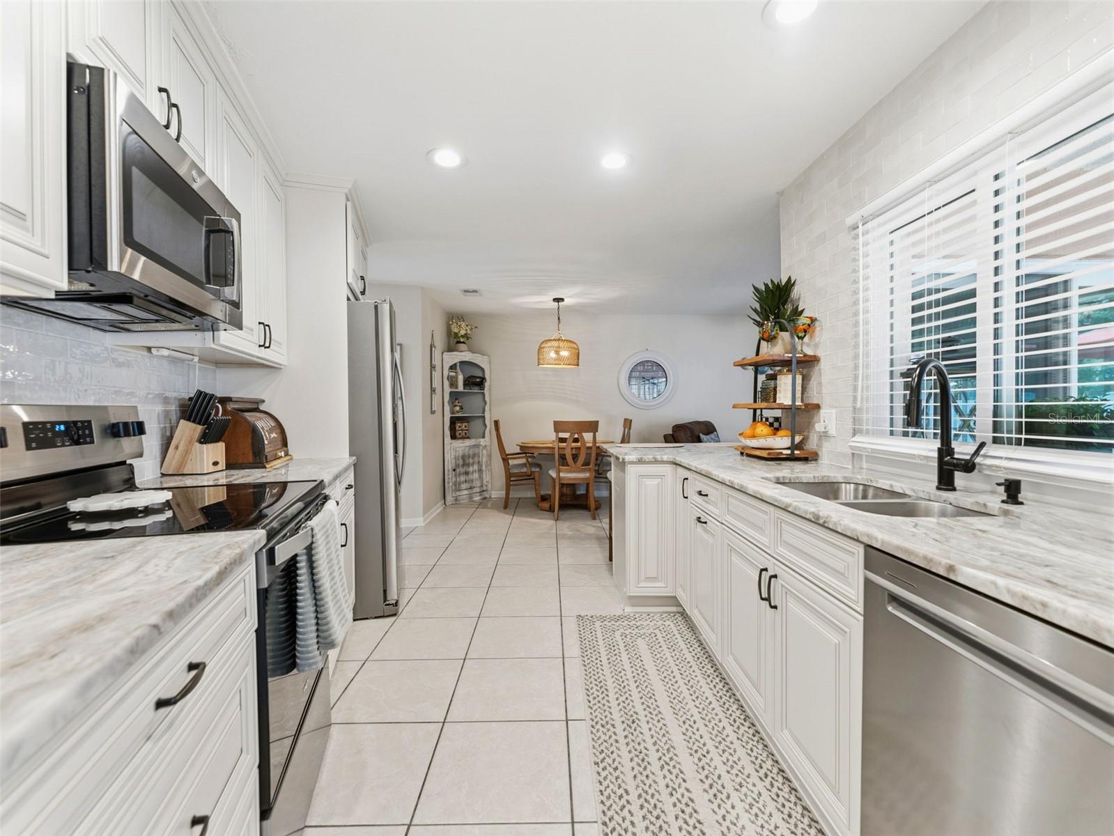 3325 SAN MATEO ST, CLEARWATER, FL — photo 10
