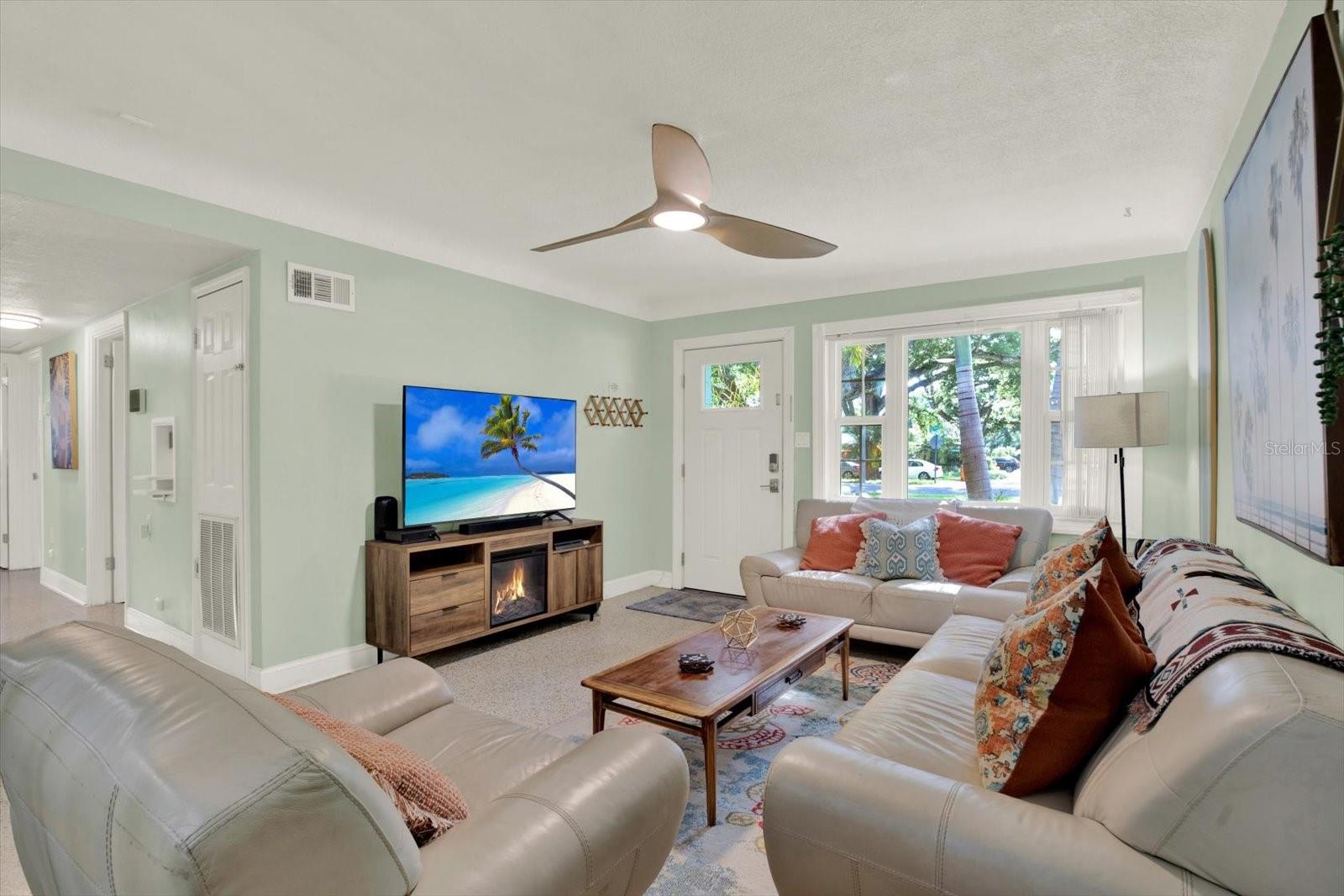 5572 100TH WAY N, ST PETERSBURG, FL — photo 4