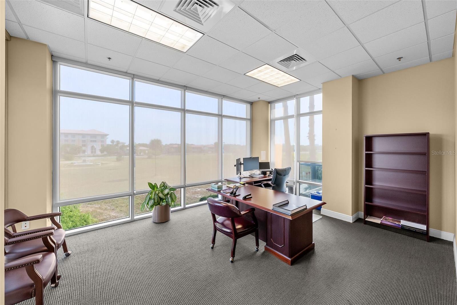 5550 W EXECUTIVE DR #250, TAMPA, FL — photo 3