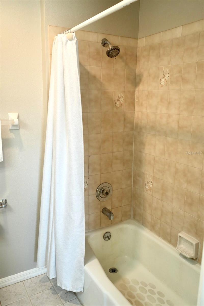 10046 CHARLEMONT AVE, ENGLEWOOD, FL — photo 28
