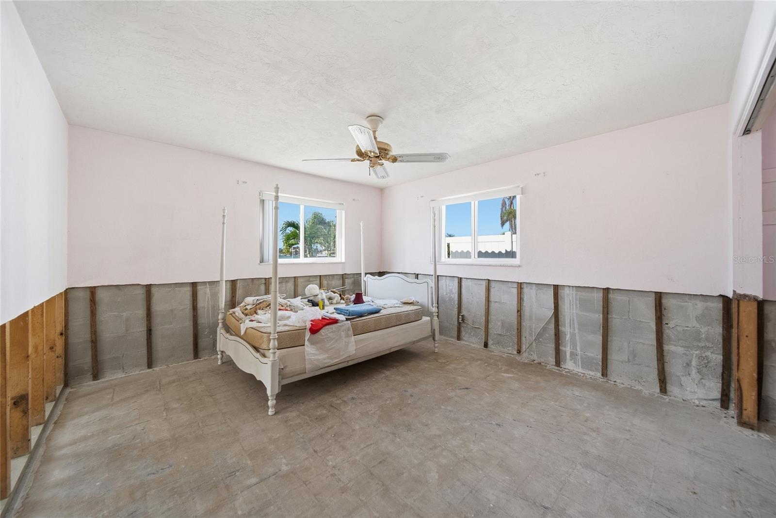 4 BELLEVUE DR, TREASURE ISLAND, FL — photo 9
