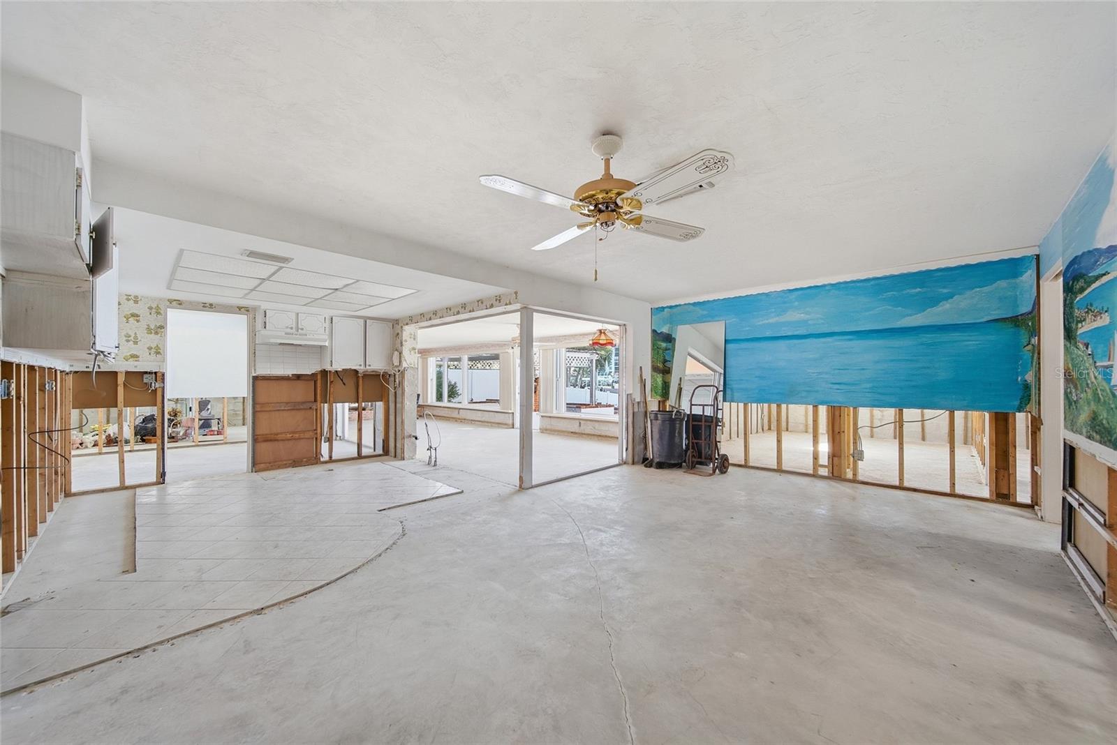 4 BELLEVUE DR, TREASURE ISLAND, FL — photo 12