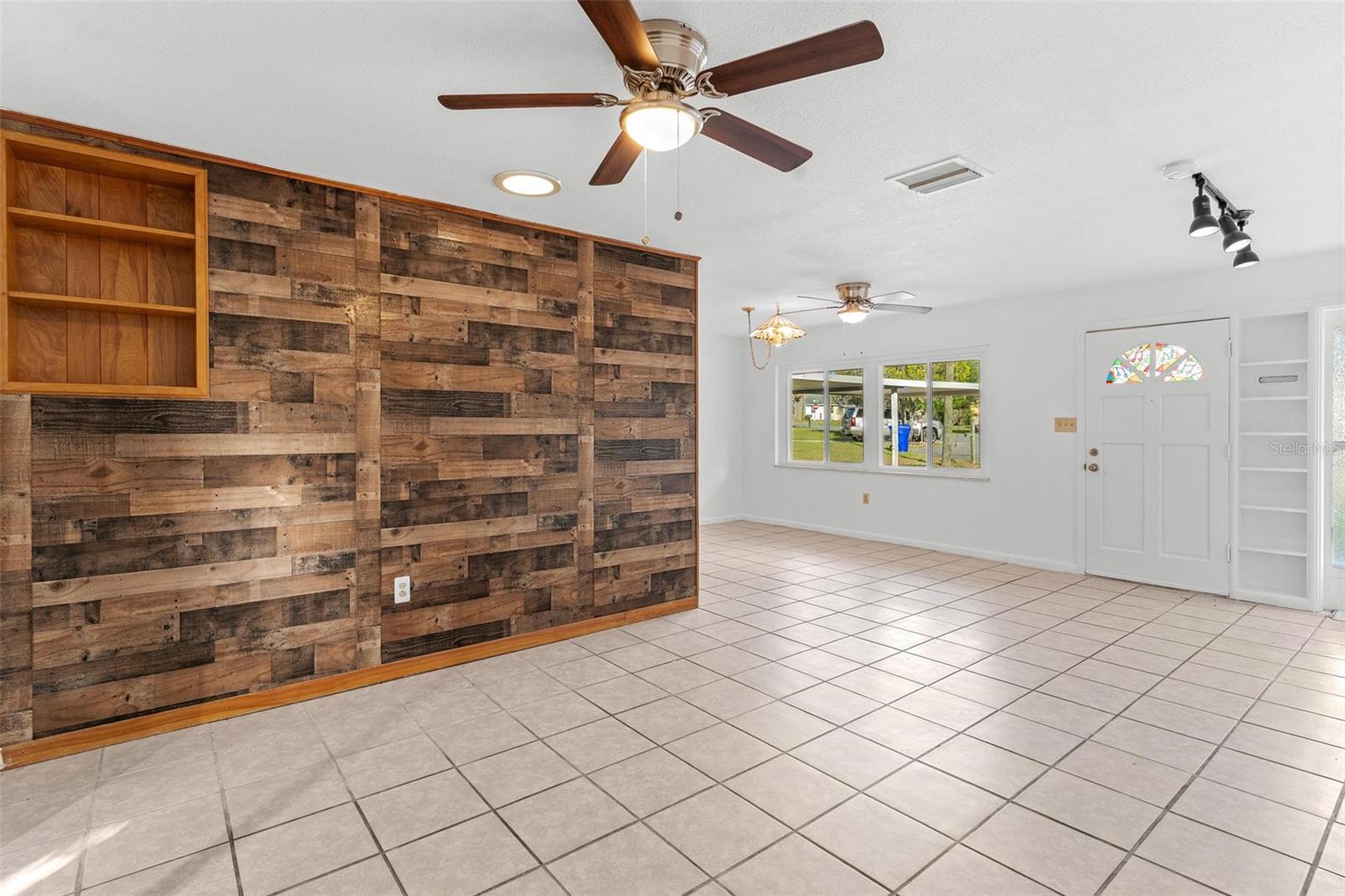 803 CAROL CT, TAVARES, FL — photo 9