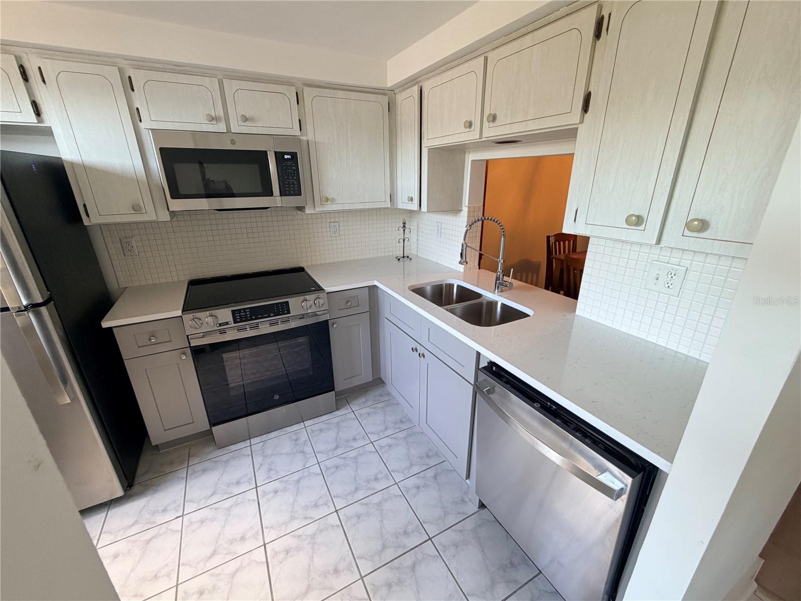 4446 RUSTIC DR #E, NEW PORT RICHEY, FL — photo 5