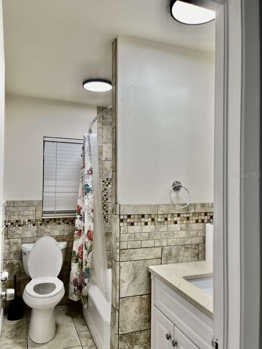 116 S RENELLIE DR, TAMPA, FL — photo 12