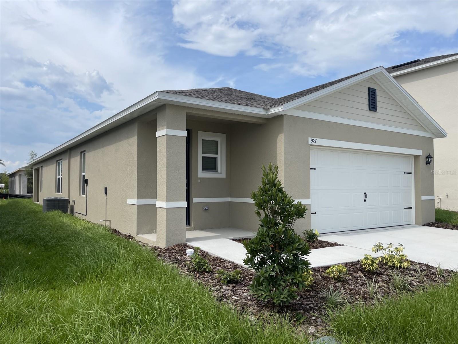 927 WATERFALL BLVD, DAVENPORT, FL — photo 2